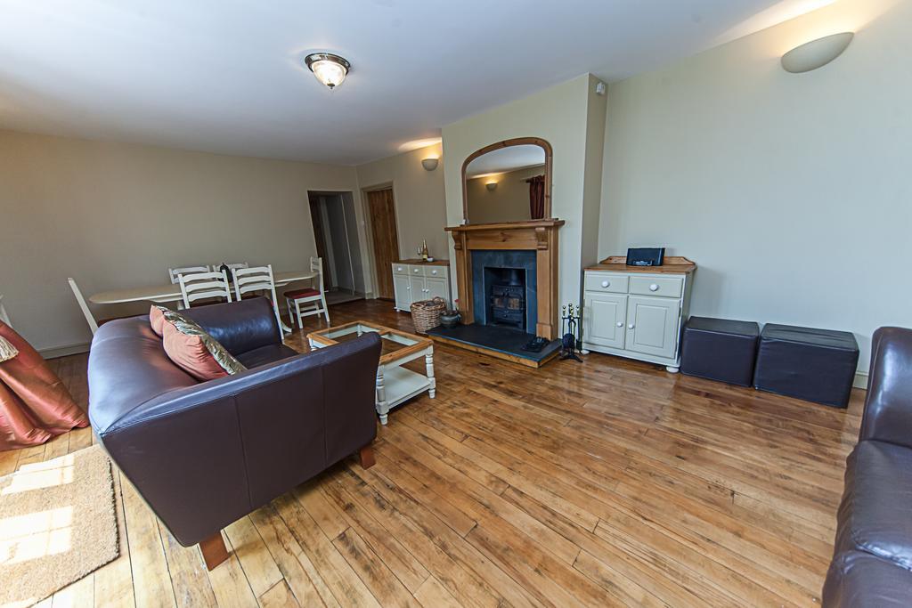 Stoodleigh Court Coach House Bed & Breakfast Tiverton  Bagian luar foto